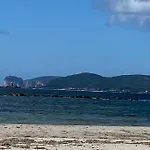Sun & Sea - Spacious 2 Bedroom 150m Beach, Terrace, Ac, Wifi, Sleeps 6 דירה אלגהרו
