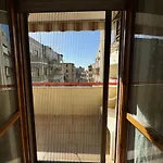 Sun & Sea - Spacious 2 Bedroom 150m Beach, Terrace, Ac, Wifi, Sleeps 6
