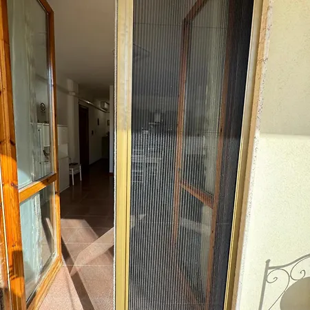 Sun & Sea - Spacious 2 Bedroom 150m Beach, Terrace, Ac, Wifi, Sleeps 6 Appartement Alghero