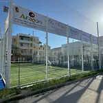Sun & Sea - Spacious 2 Bedroom 150m Beach, Terrace, Ac, Wifi, Sleeps 6 *