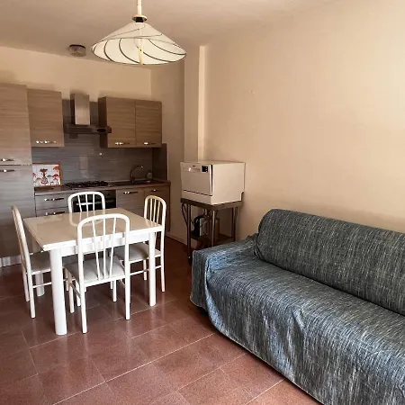 Sun & Sea - Spacious 2 Bedroom 150m Beach, Terrace, Ac, Wifi, Sleeps 6 Αλγκέρο