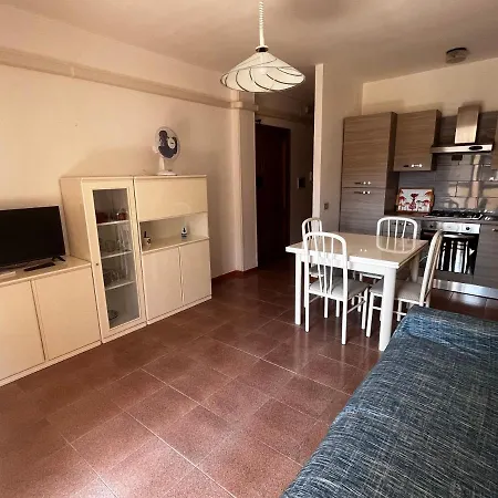 Sun & Sea - A 50 Metri Apartment *